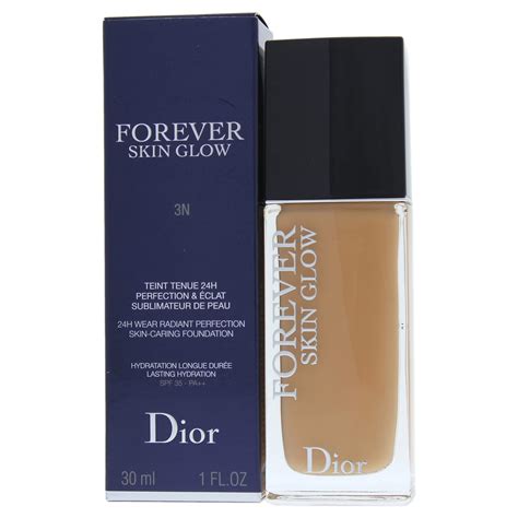 Dior Forever Skin Glow Foundation: Radiant Foundation 